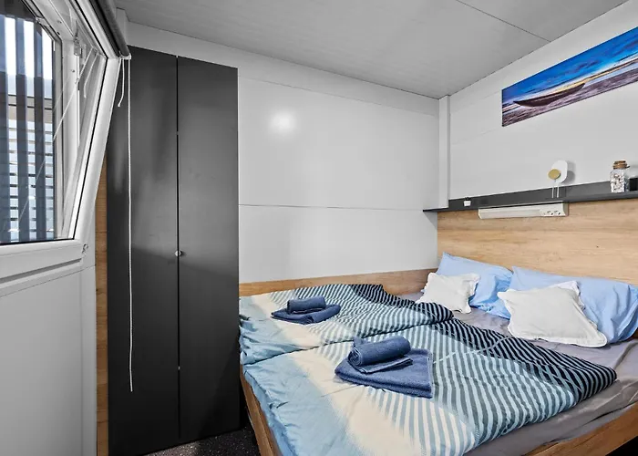 펜션 Awesome In With Swimming Pool *